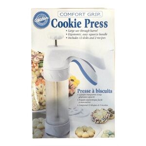 New Wilton Comfort Grip Cookie Press Ergonomic Spritz Cookies 12 Disc